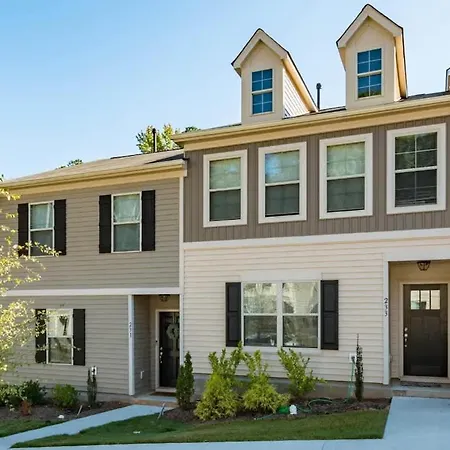 Villa Upscale King 3Br Townhouse Mins To Cary & Nc State